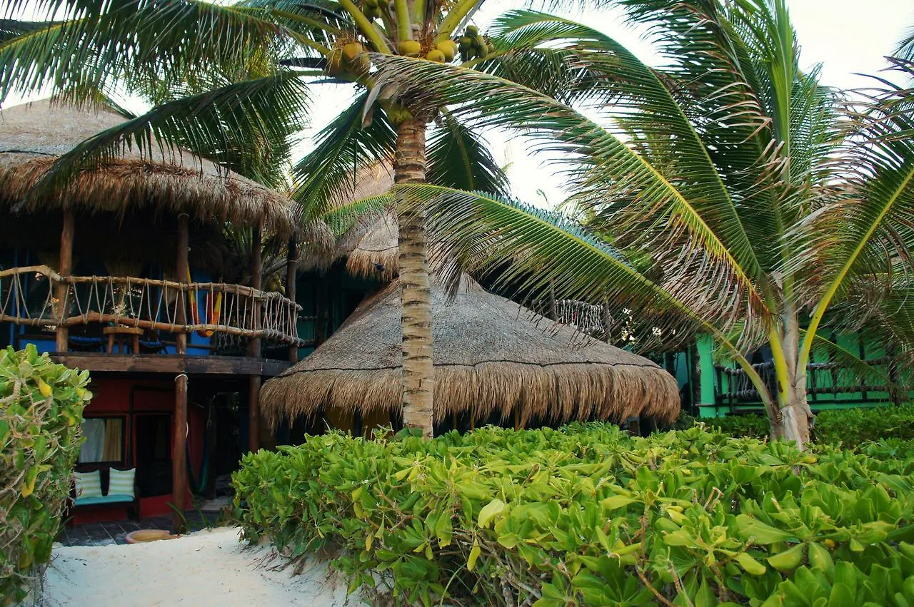 Cabanas La Luna Hotel Tulum Pueblo