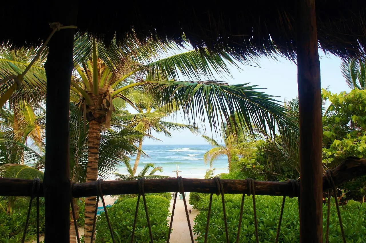Cabanas La Luna Hotel Tulum Pueblo 3*,  Mexico
